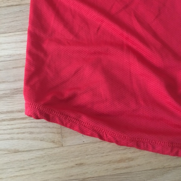Gorgeous Vibrant Red Lorna Jane Racerback Top - Picture 5 of 6